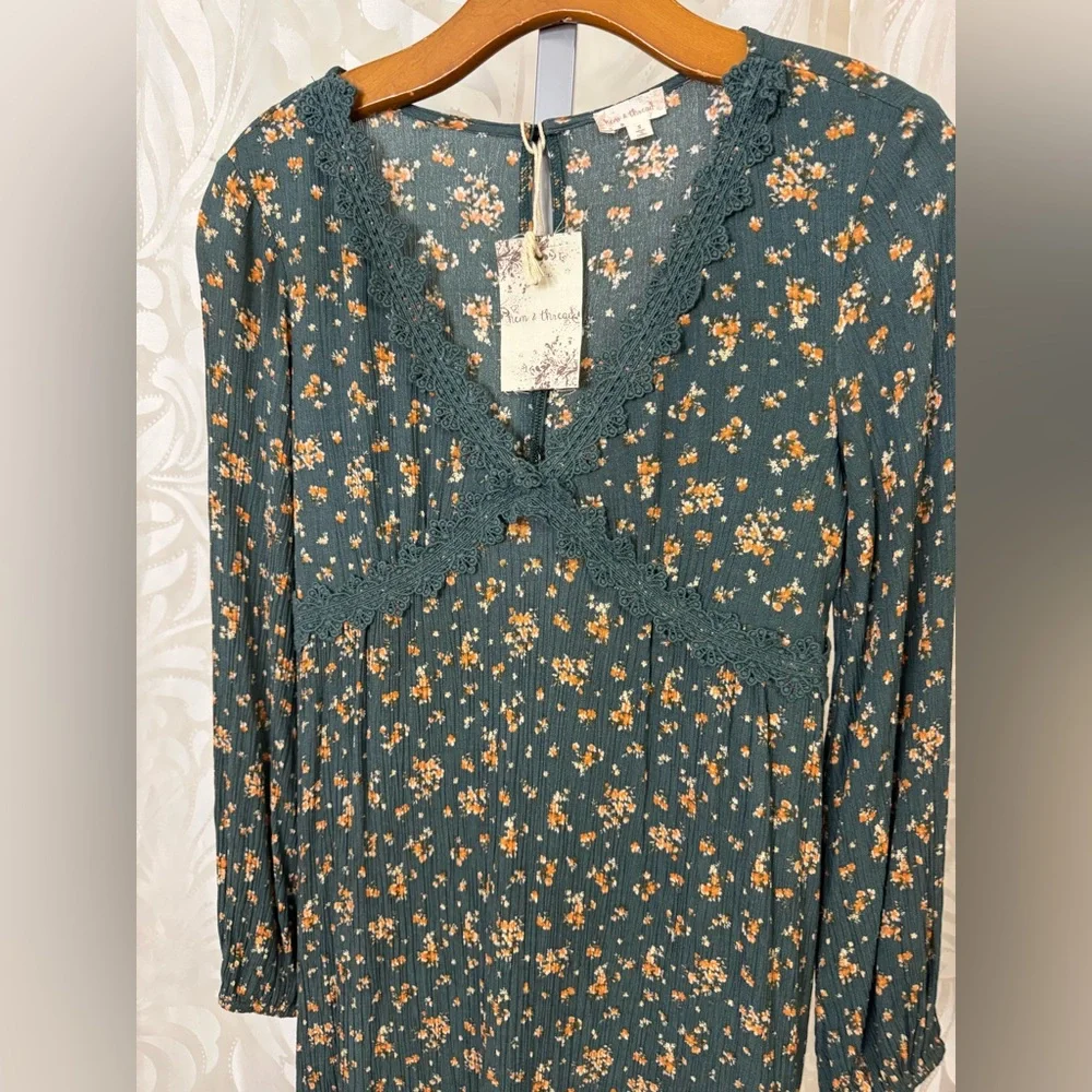 NWT Hem and Thread Long Sleeve Floral Midi Flare Dress with Eyelet Lace Trim - Picture 4 of 8
